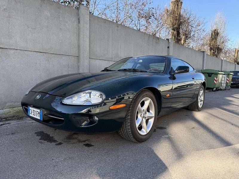Usata Jaguar XK8 284 CV (208 kW) 2000 British race green Coupé