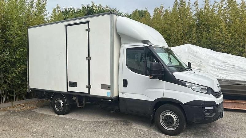 Usata Iveco Daily 179 CV (131 kW) 2020 Bianco Furgone