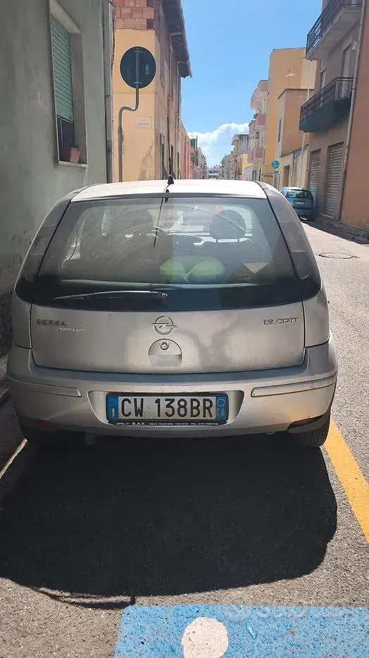Usata Opel Corsa 69 CV (50 kW) 2005 Utilitaria