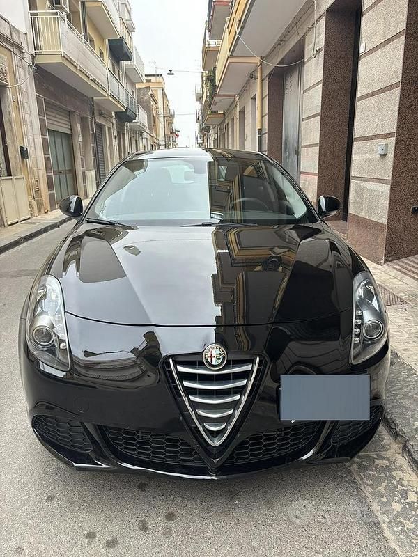 Usata Alfa Romeo Giulietta 120 CV (88 kW) 2015 Nero Utilitaria