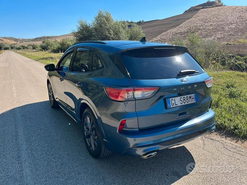 Usata Ford Kuga ST-Line X 120 CV (88 kW) 2022 Blu SUV