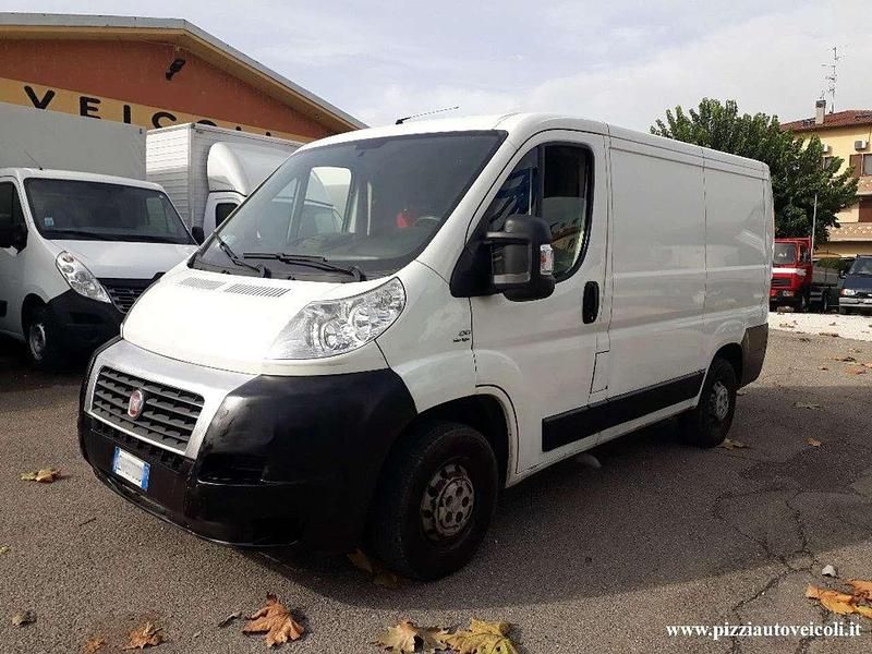 Bianco pastello Usata 2012 Fiat Ducato Furgone | 9500 € (Buon prezzo) - Immagine 1/4