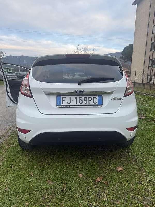 Usata Ford Fiesta Titanium 75 CV (55 kW) 2017 Berlina