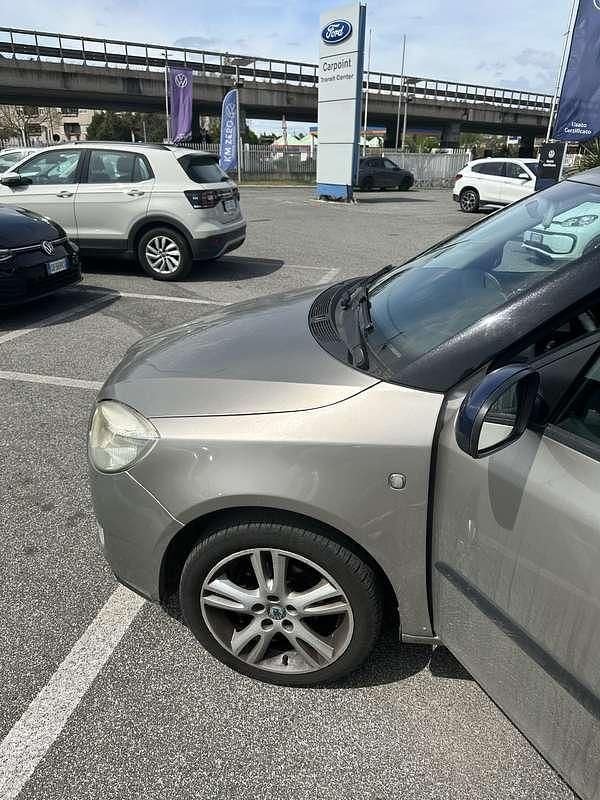 Usata Skoda Roomster Style 86 CV (63 kW) 2006 Grigio Monovolume