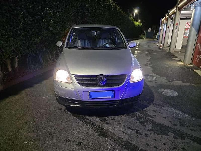 Usata VW Fox 54 CV (39 kW) 2005 Grigio Utilitaria