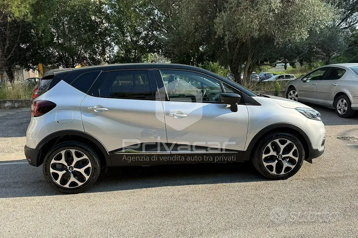 Usata Renault Captur 90 CV (66 kW) 2019 Grigio SUV