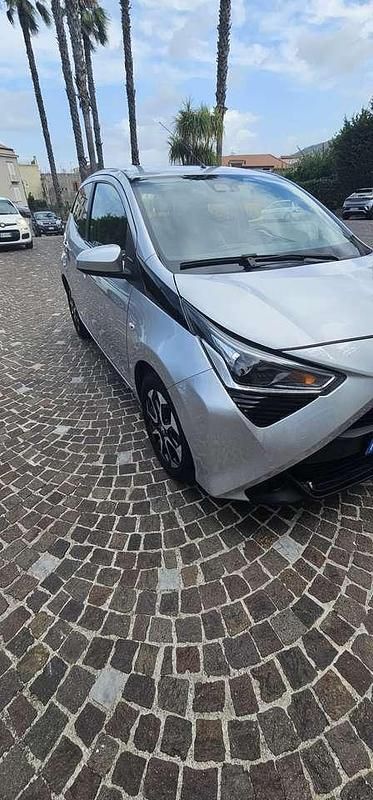 Usata Toyota Aygo X-cite 72 CV (52 kW) 2018 Grigio Utilitaria