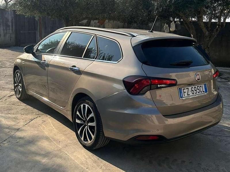 Usata Fiat Tipo S 120 CV (88 kW) 2020 Station wagon