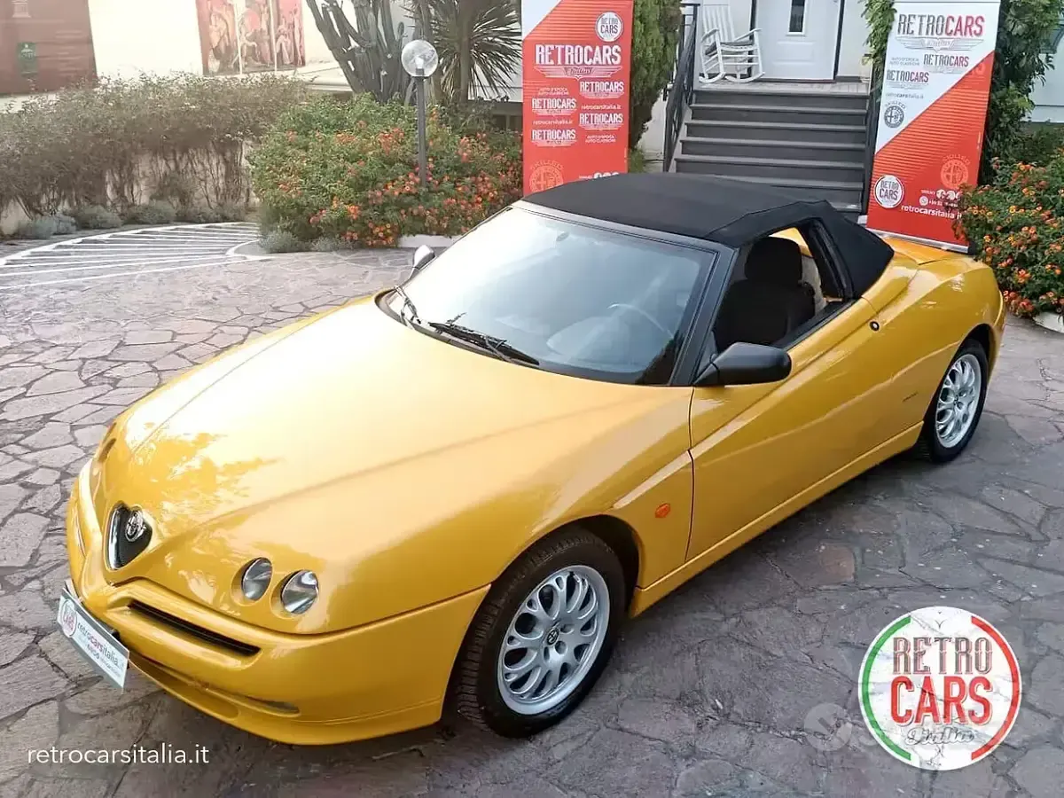 Usata Alfa Romeo Spider 144 CV (105 kW) 1998 Giallo Cabrio