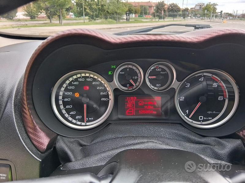 Usata Alfa Romeo MiTo Distinctive 95 CV (69 kW) 2011 Nero Utilitaria