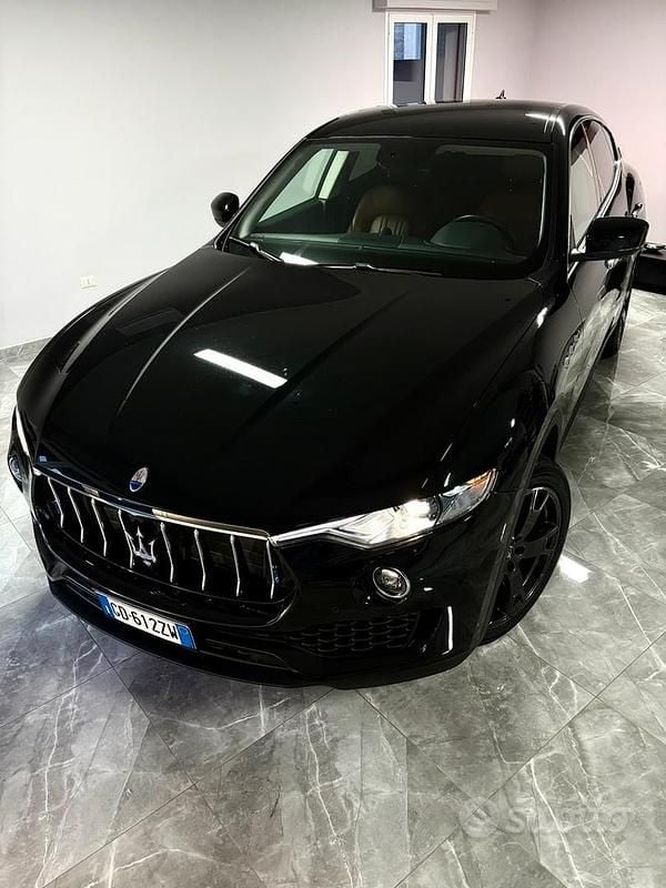Usata Maserati Levante GranLusso 350 CV (257 kW) 2021 Nero SUV
