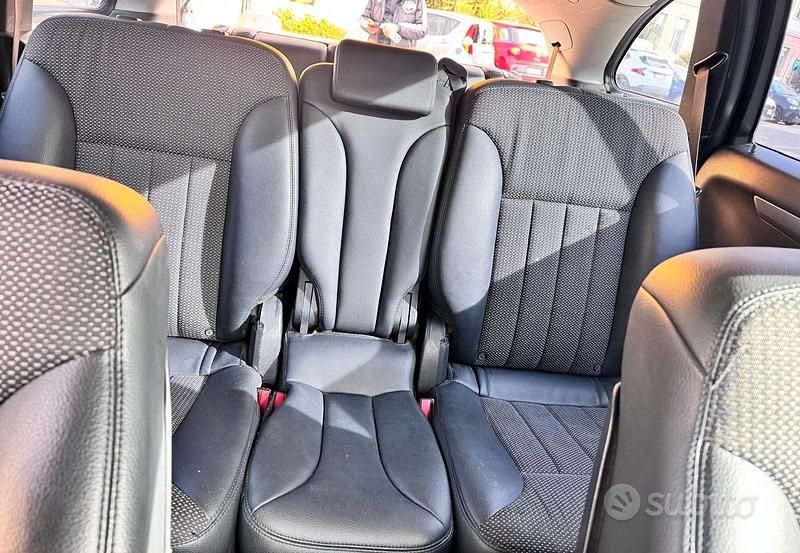 Occasion Mercedes 350 211 ch (155 kW) 2012 Noir Monospace
