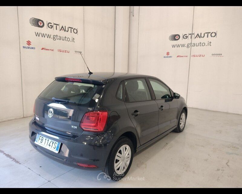 Usata VW Polo Trendline 75 CV (55 kW) 2015 Gray