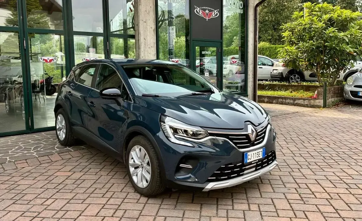Usado Renault Captur Zen 94 CV (69 kW) 2022 Azul SUV