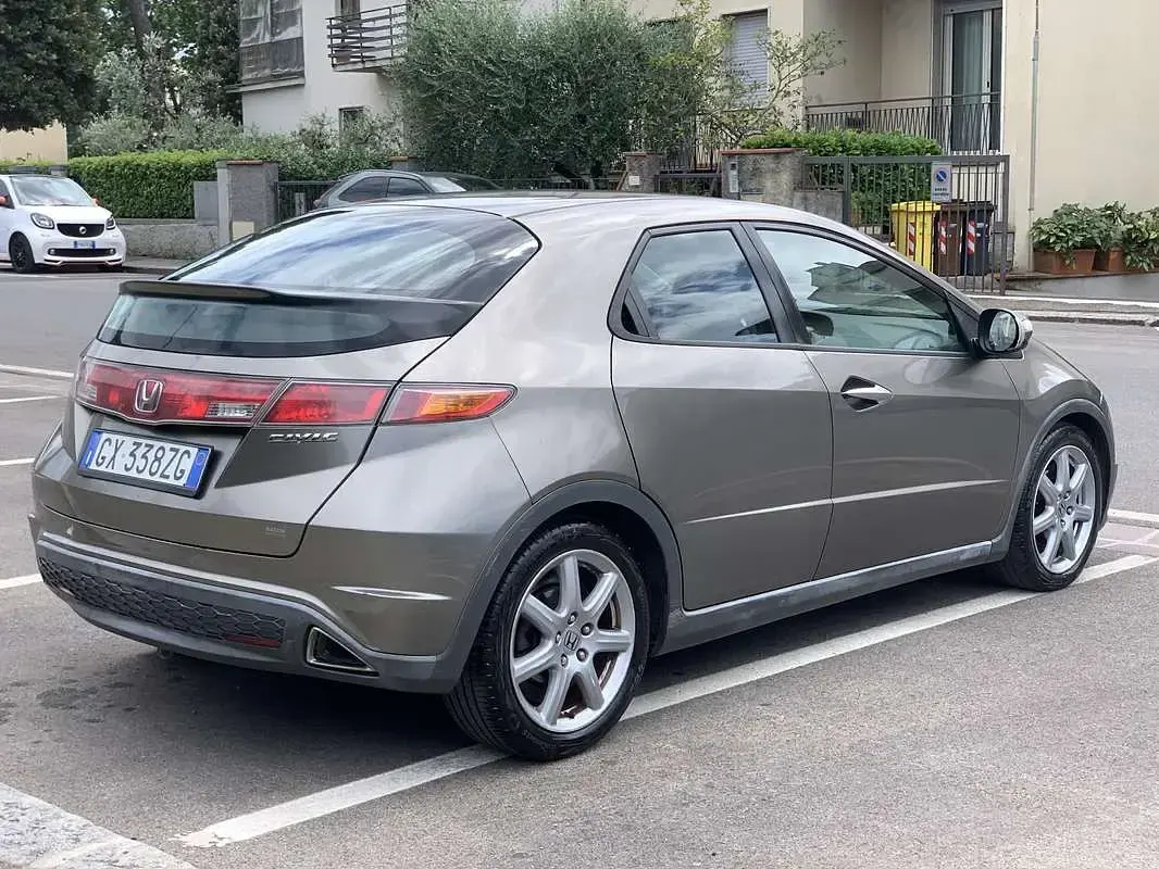 Usata Honda Civic Comfort 140 CV (102 kW) 2008 Berlina
