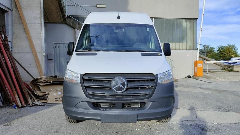 Nuova Mercedes E-Sprinter 66 kW (90 CV) 2025 Bianco Furgone