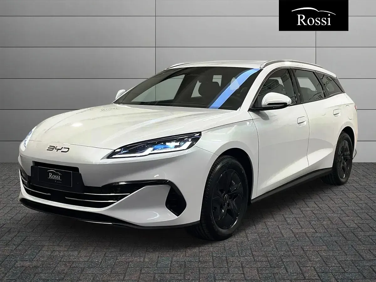 Nuova BYD Seal Boost 183 CV (134 kW) 2025 Polar white