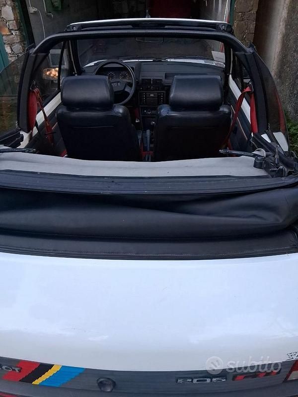 Usata Peugeot 205 115 CV (84 kW) 1987 Bianco Cabrio