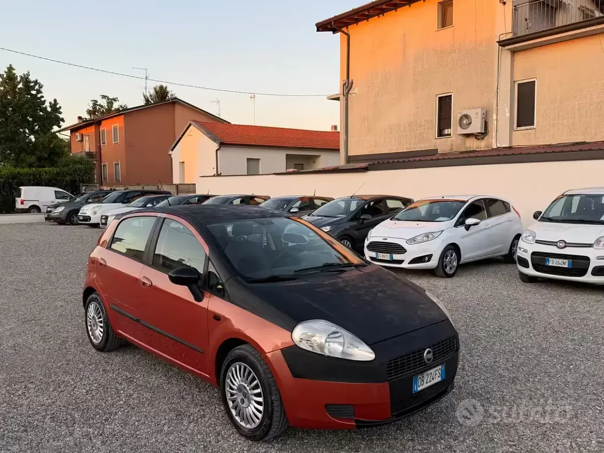 Usata Fiat Punto Active 60 CV (44 kW) 2006 Arancione Utilitaria