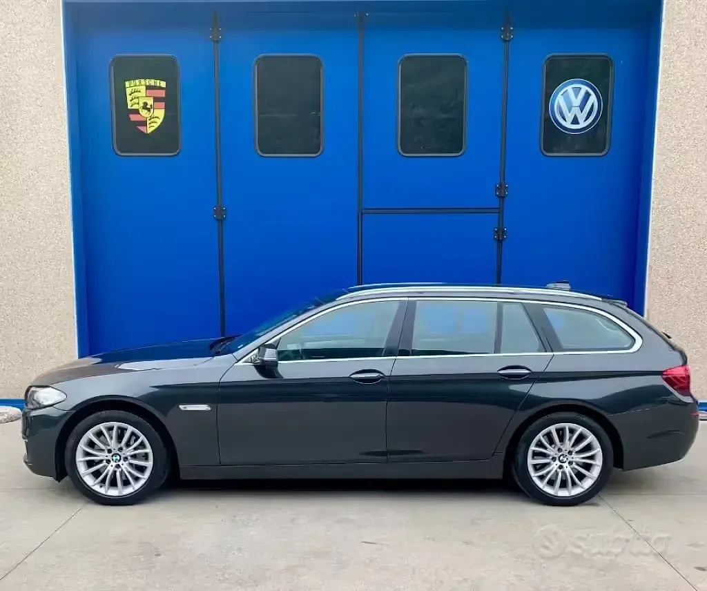 Usata BMW 530 Luxury Line 258 CV (189 kW) 2014 Antracite metallizzato Station wagon