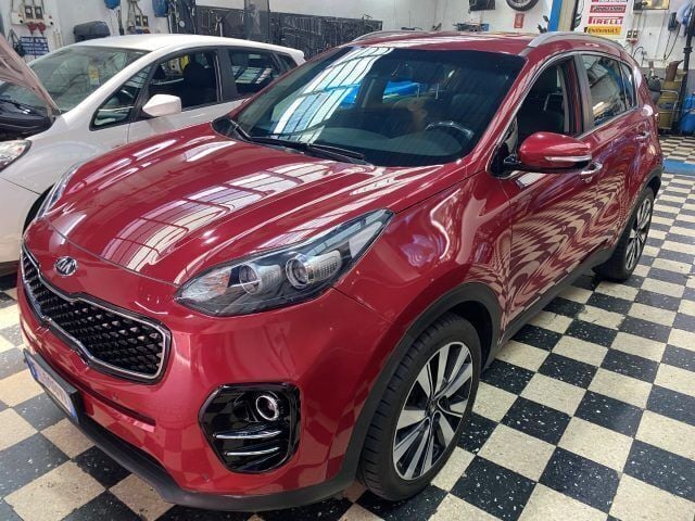 Rosso Usata 2017 Kia Sportage SUV | 14.390 € (Cara) - Immagine 1/4