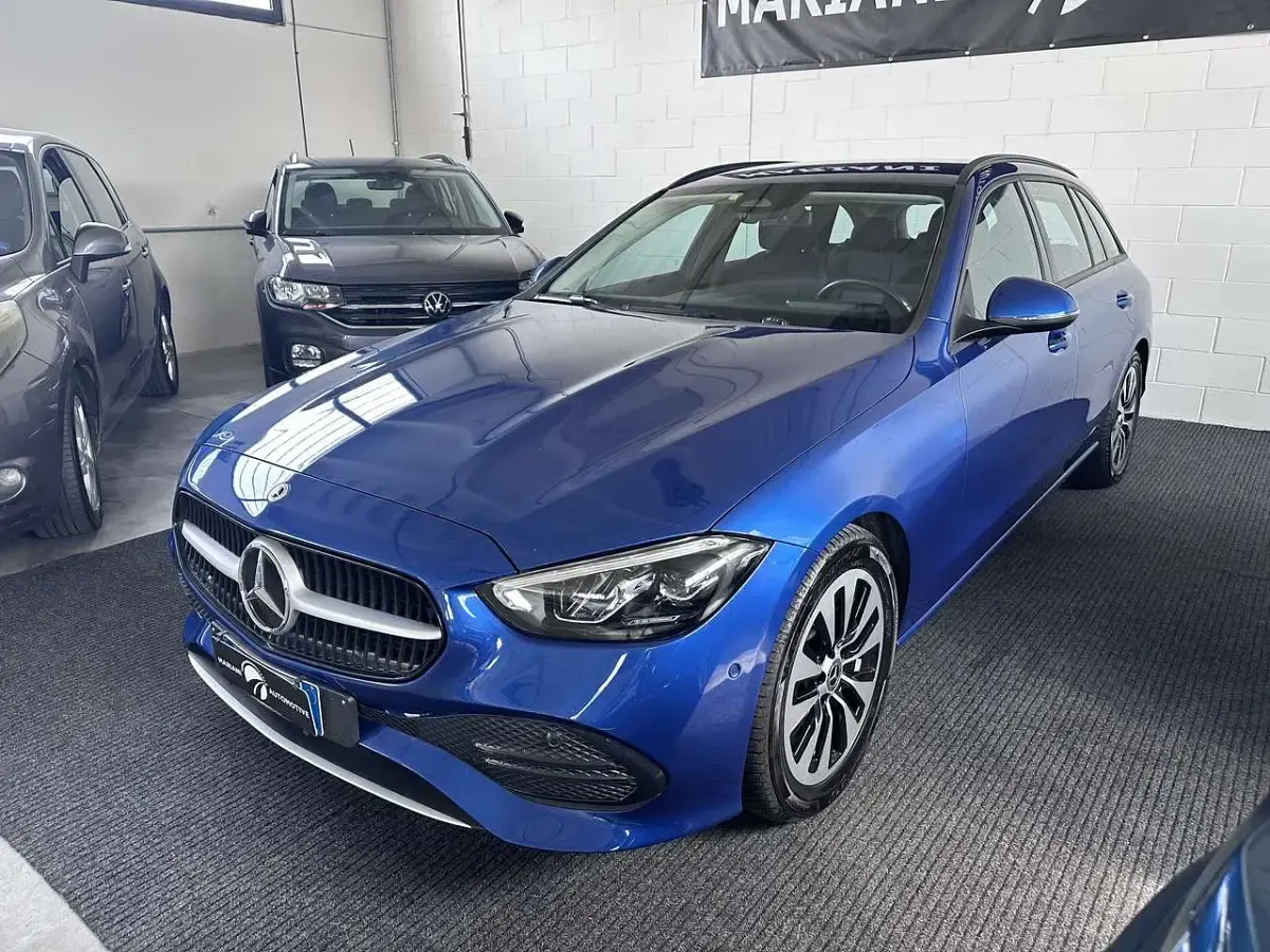 Usata Mercedes C220 Business 200 CV (147 kW) 2022 Blu/azzurro Station wagon