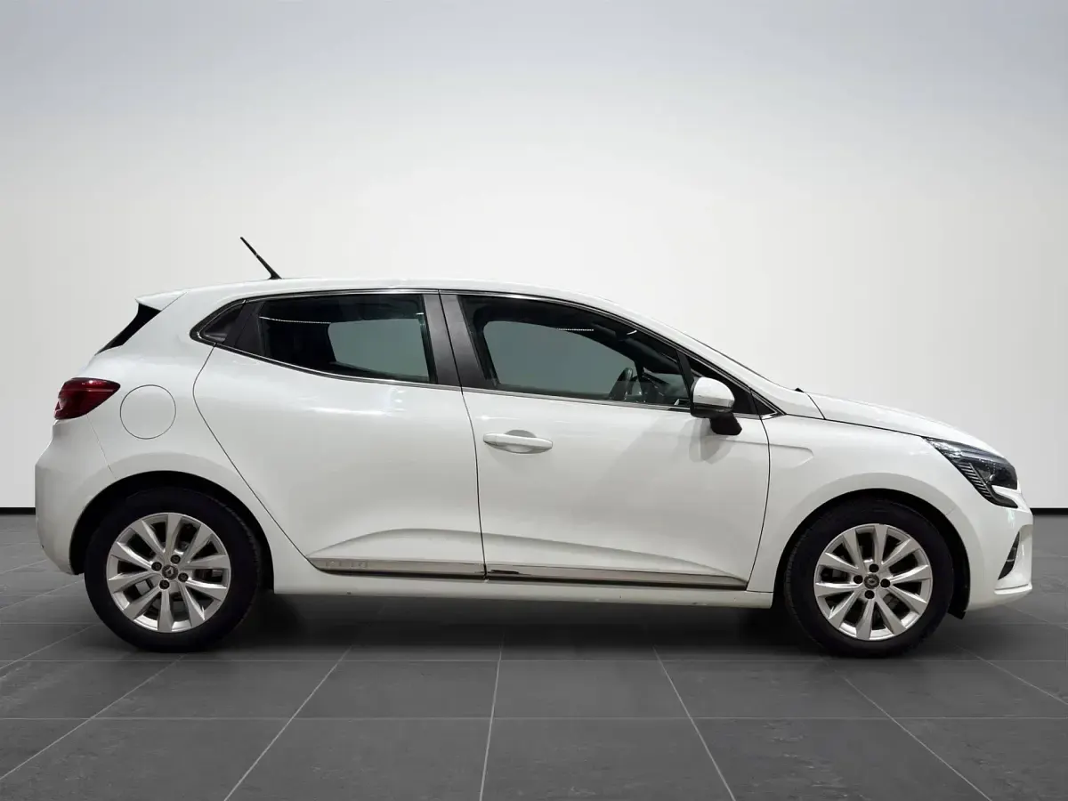 Usata Renault Clio V Intens 67 CV (49 kW) 2021 Bianco Berlina