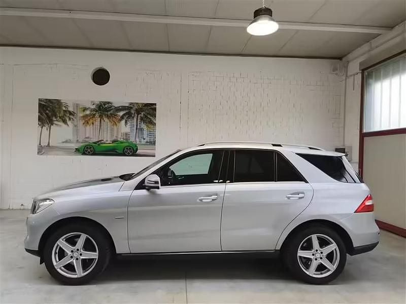Usata Mercedes ML250 204 CV (150 kW) 2012 Argento SUV