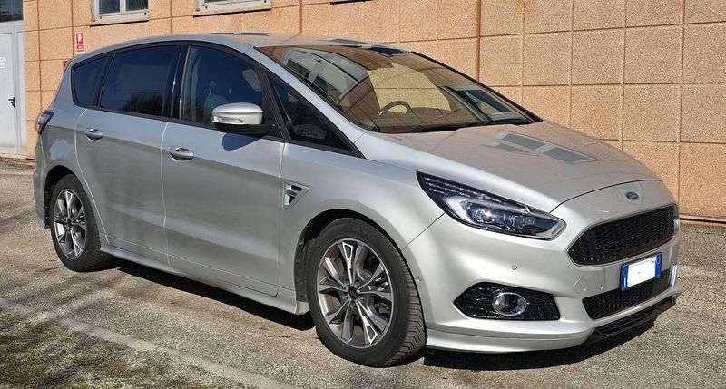 Usata Ford S-MAX Business Edition 179 CV (131 kW) 2018 Argento Monovolume