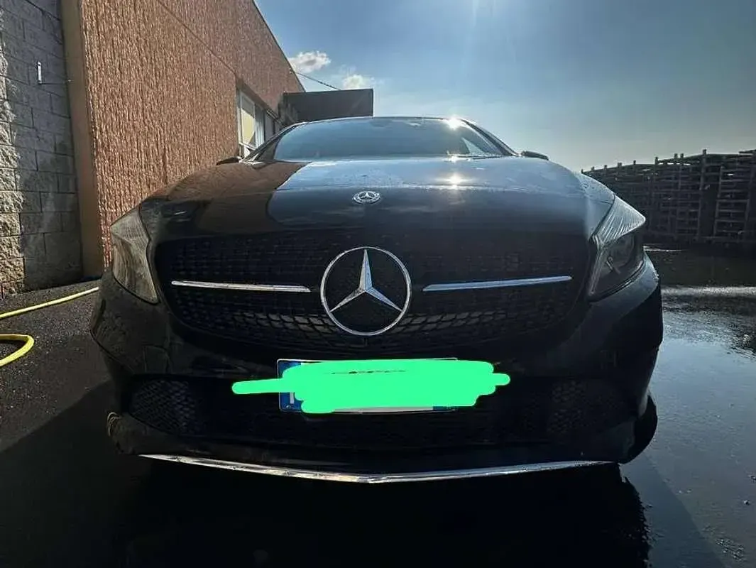 Usata Mercedes A180 Executive 109 CV (80 kW) 2018 Nero Berlina