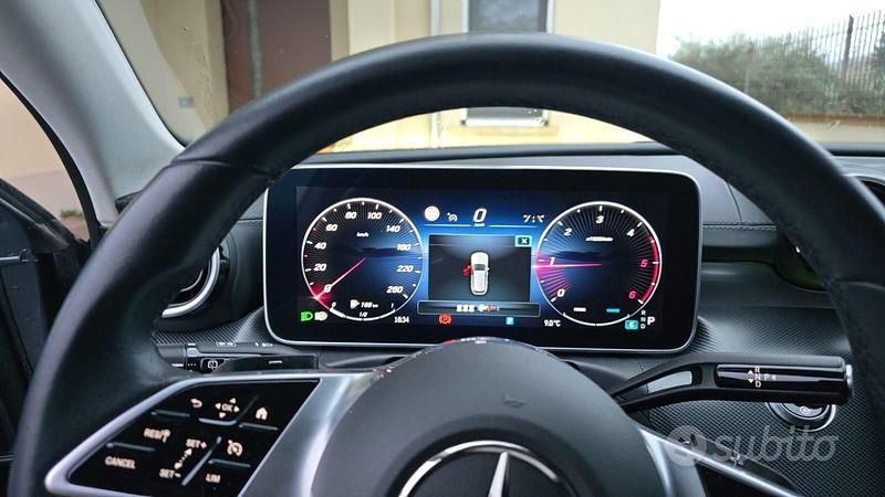 Usata Mercedes C220 194 CV (142 kW) 2023 Grigio Station wagon