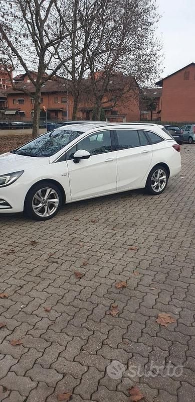 Usata Opel Astra Innovation 136 CV (100 kW) 2017 Station wagon