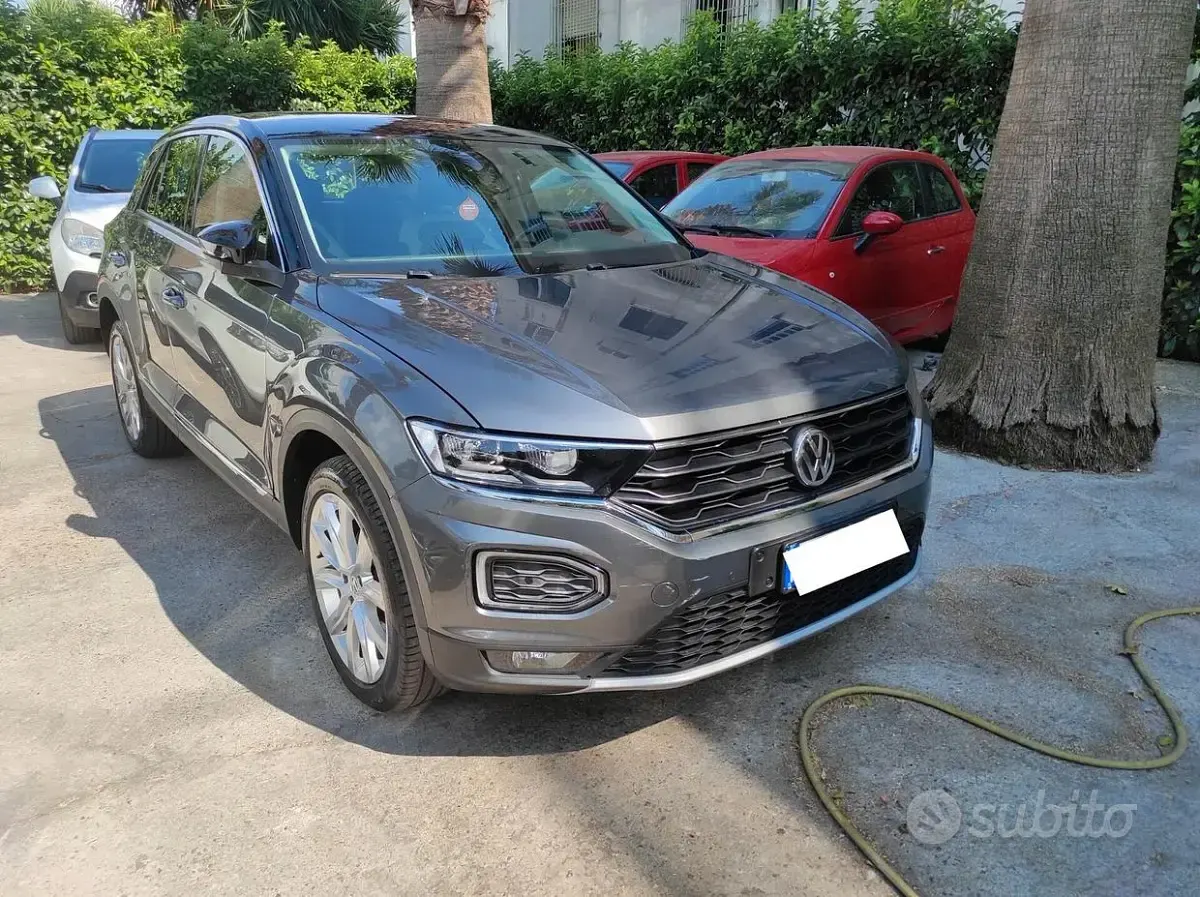 Usata VW T-Roc Advance 116 CV (85 kW) 2020 Grigio SUV