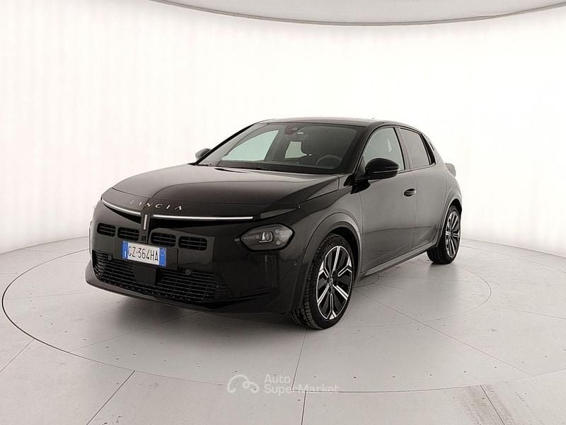 Usata Lancia Ypsilon 110 CV (80 kW) 2025 Grigio Utilitaria