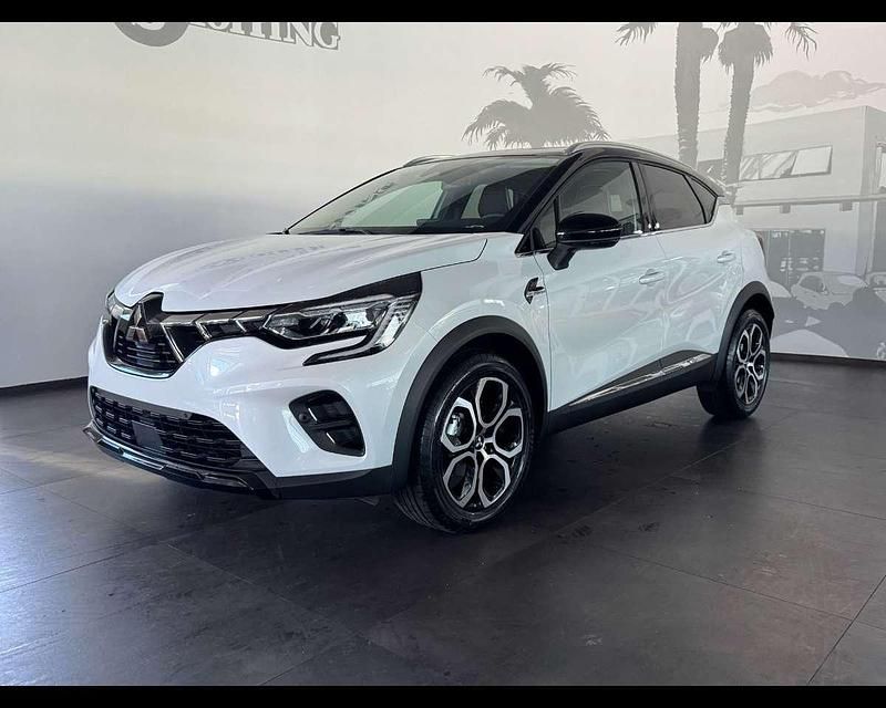 Bianco Nuova 2025 Mitsubishi ASX Intense SUV | 25.900 € (Buon prezzo) - Immagine 1/4