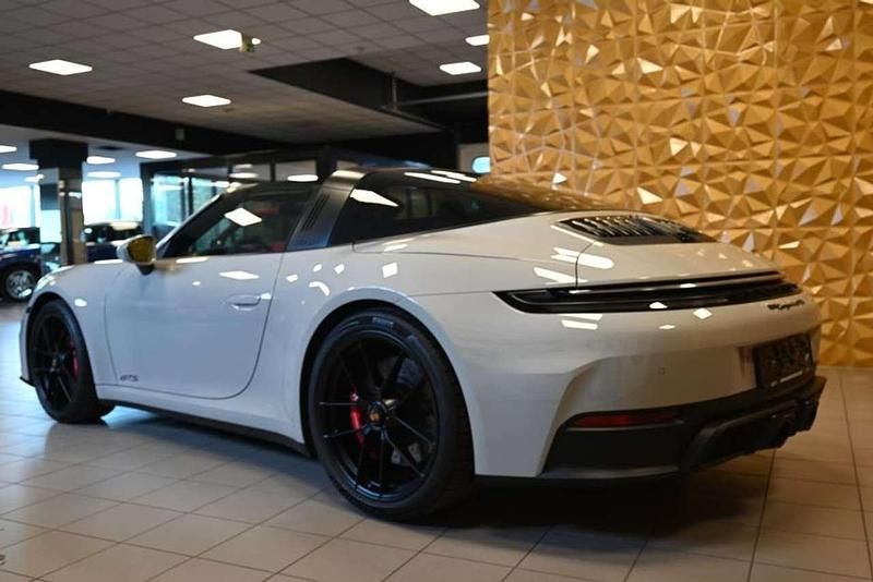 Usata Porsche 911 Targa 4 Chrono 541 CV (397 kW) 2026 Grigio gesso kreide/pelle nera Cabrio