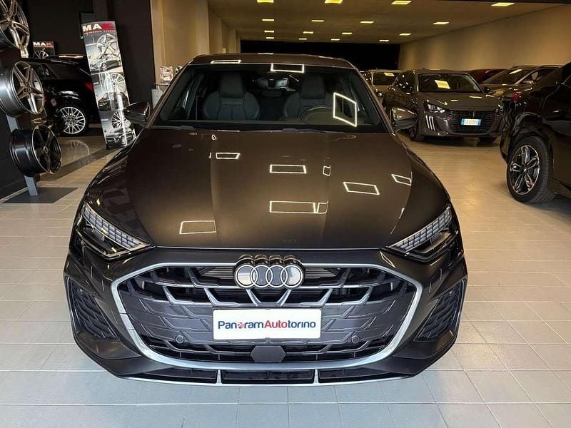 Usata Audi A3 S-Line 150 CV (110 kW) 2025 Grigio daytona Berlina