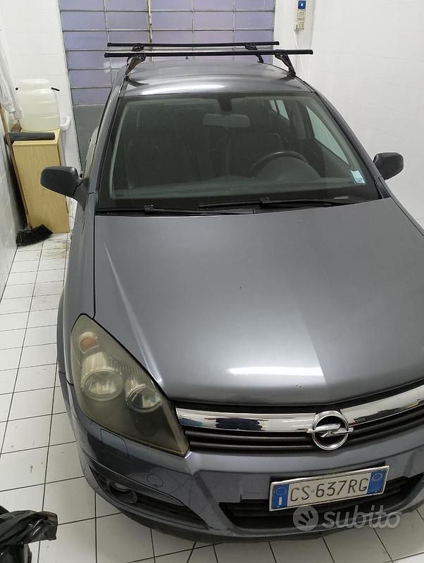 Usata Opel Astra 2004 Utilitaria