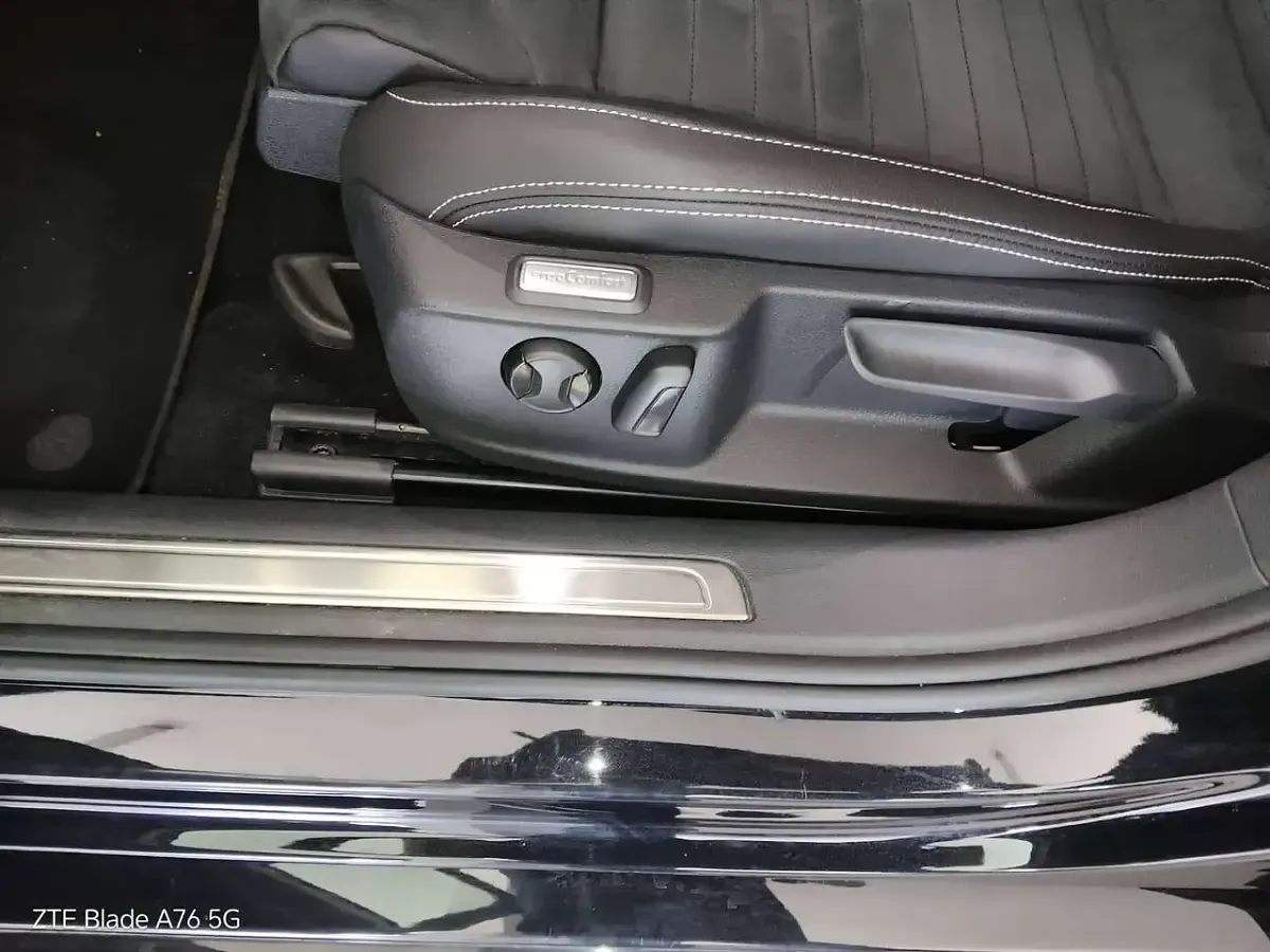 Usata VW Passat Executive 150 CV (110 kW) 2024 Nero Station wagon