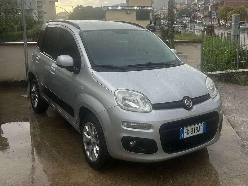 Grigio Usata 2017 Fiat Panda Lounge Due volumi | 6900 € (Buon prezzo) - Immagine 1/4