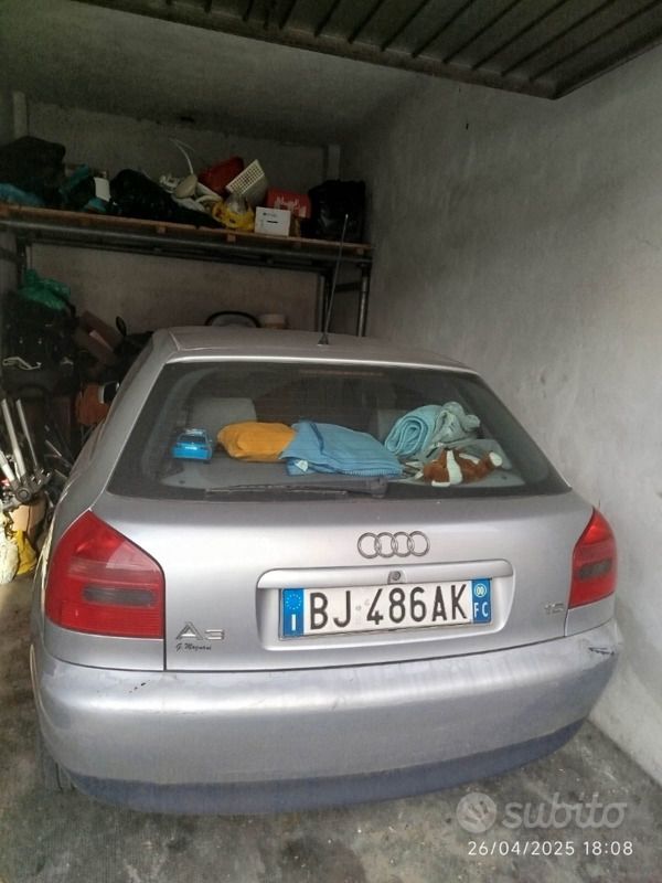 Usata 2000 Audi A3 Tre volumi | 400 € - Immagine 1/4