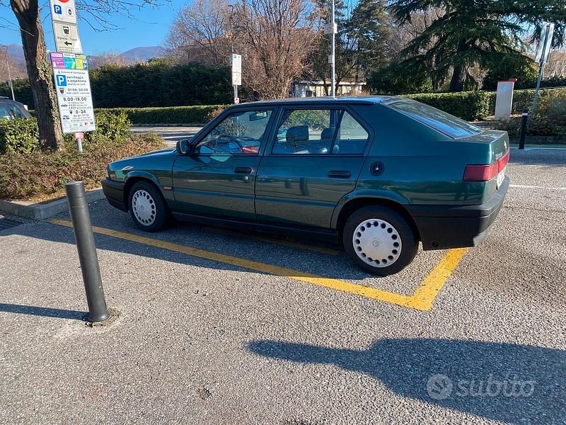 Usata Alfa Romeo 33 88 CV (64 kW) 1992 Verde Berlina