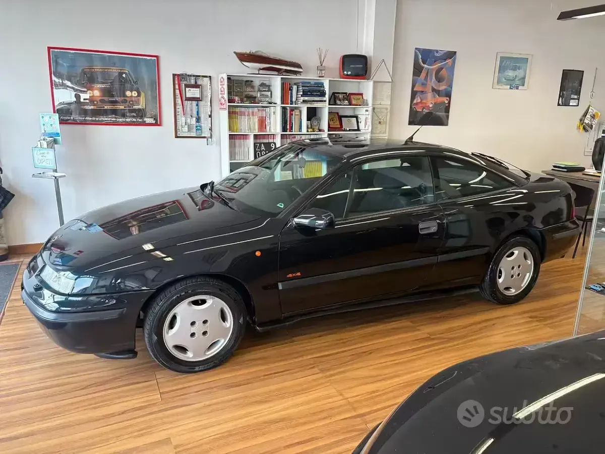 Usata Opel Calibra 150 CV (110 kW) 1991 Nero Coupé