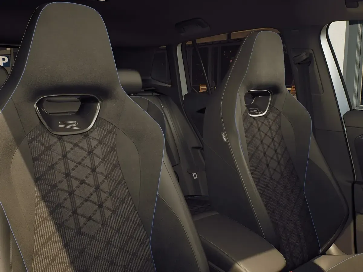 Nuova VW Tiguan R-line Plus 204 CV (150 kW) 2026 Dolomite silver metallizzato SUV