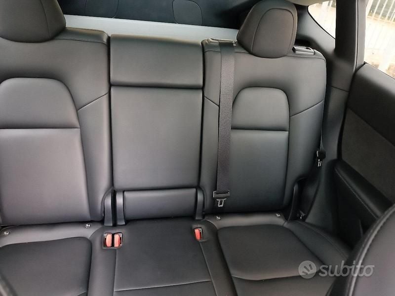 Usata Tesla Model Y 378 kW (514 CV) 2022 Grigio SUV