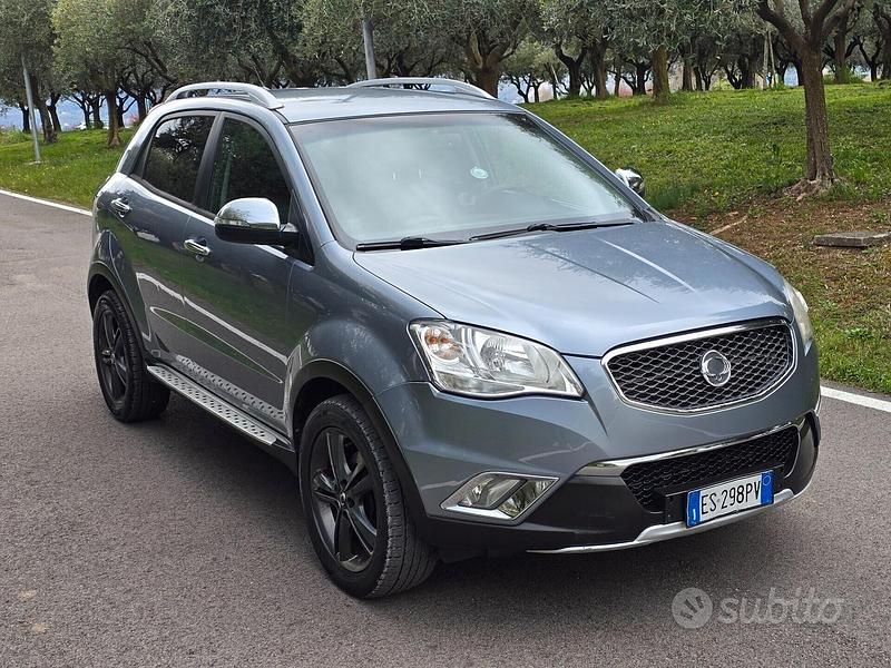 Usata Ssangyong (KGM) Korando 175 CV (128 kW) 2013 Grigio SUV