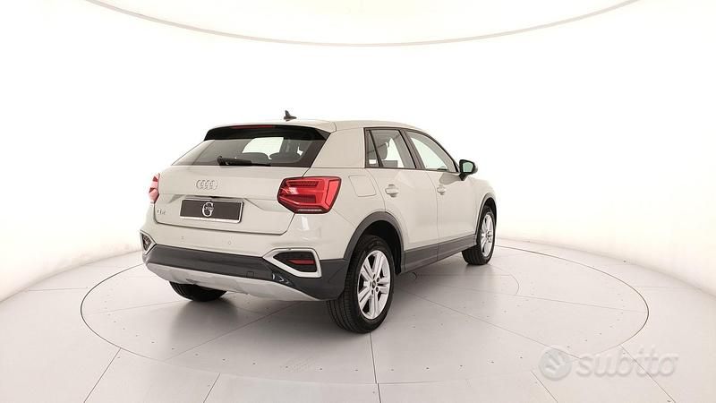 Gebraucht Audi Q2 Advanced 150 PS (110 kW) 2024 Grau SUV