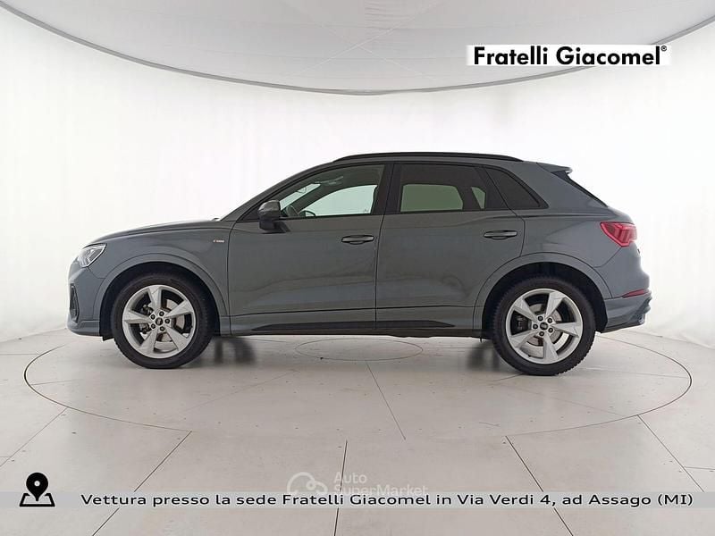 Usata Audi Q3 Sportback S-Line 150 CV (110 kW) 2022 Grigio daytona perlato SUV
