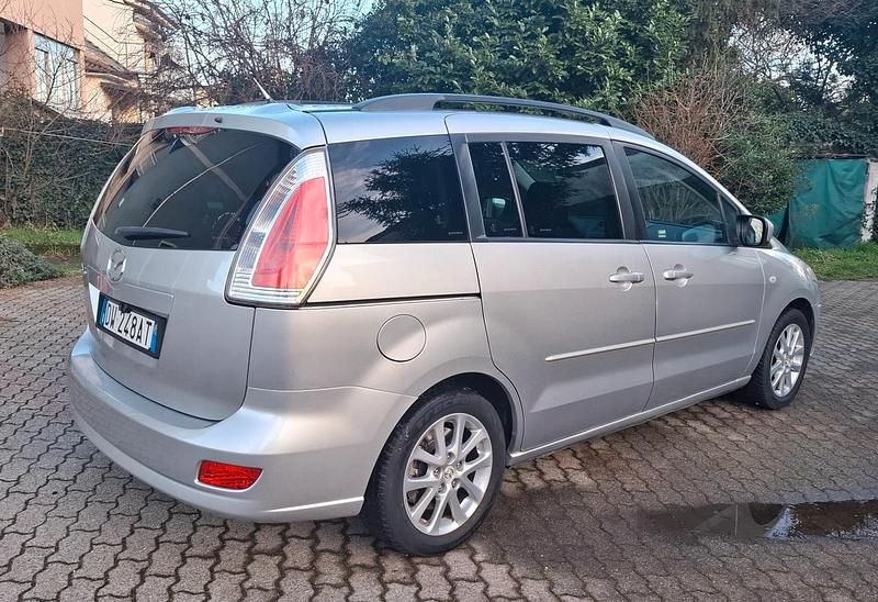 Usata Mazda 5 115 CV (84 kW) 2009 Argento Monovolume