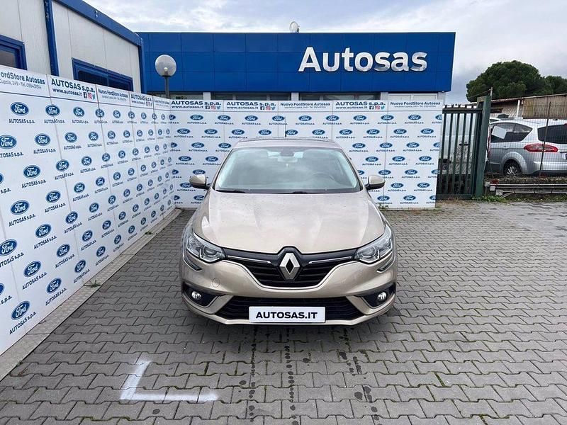 Usata Renault Mégane IV Zen 110 CV (80 kW) 2017 Beige metallizzato Berlina